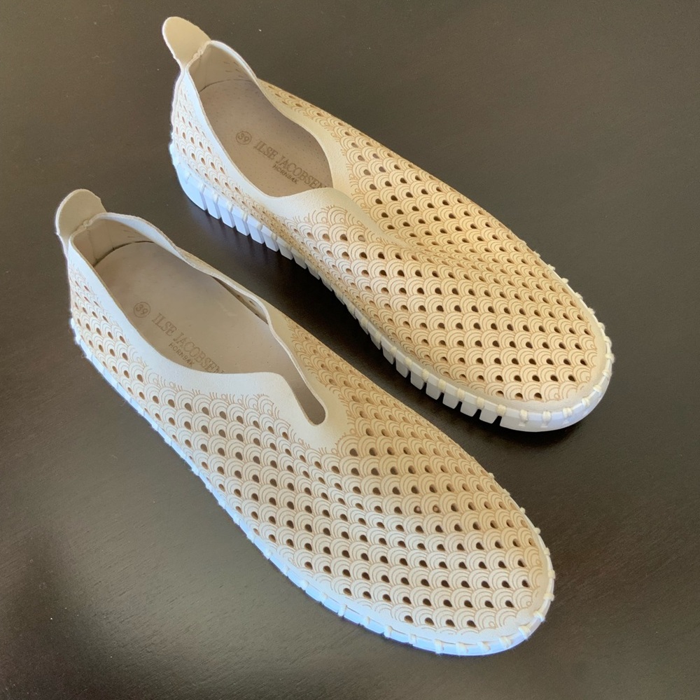 Brand new  “Tulip” shoes by Ilse Jacobsen.